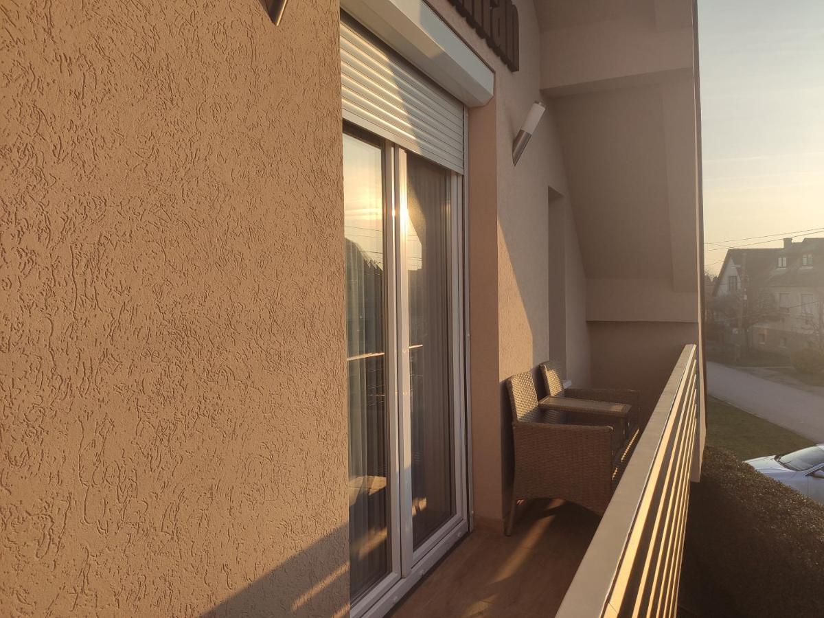 Royal De Lux Apartment Hajduszoboszlo Exterior photo